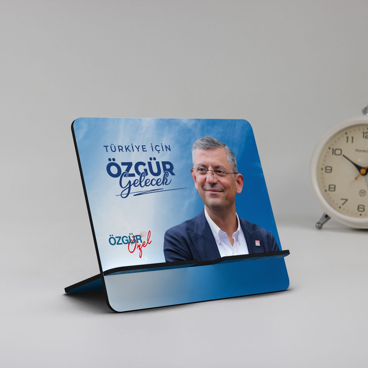 CHP%20Çok%20Fonksiyonlu%20Ahşap%20Masa%20Takvimi